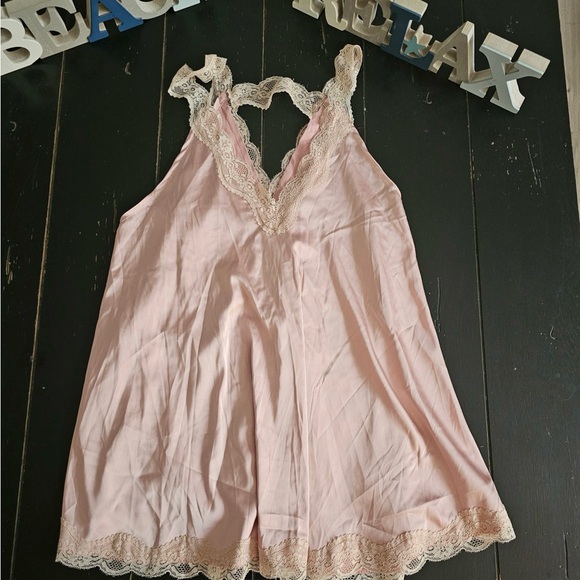 Summer top - Picture 2 of 2